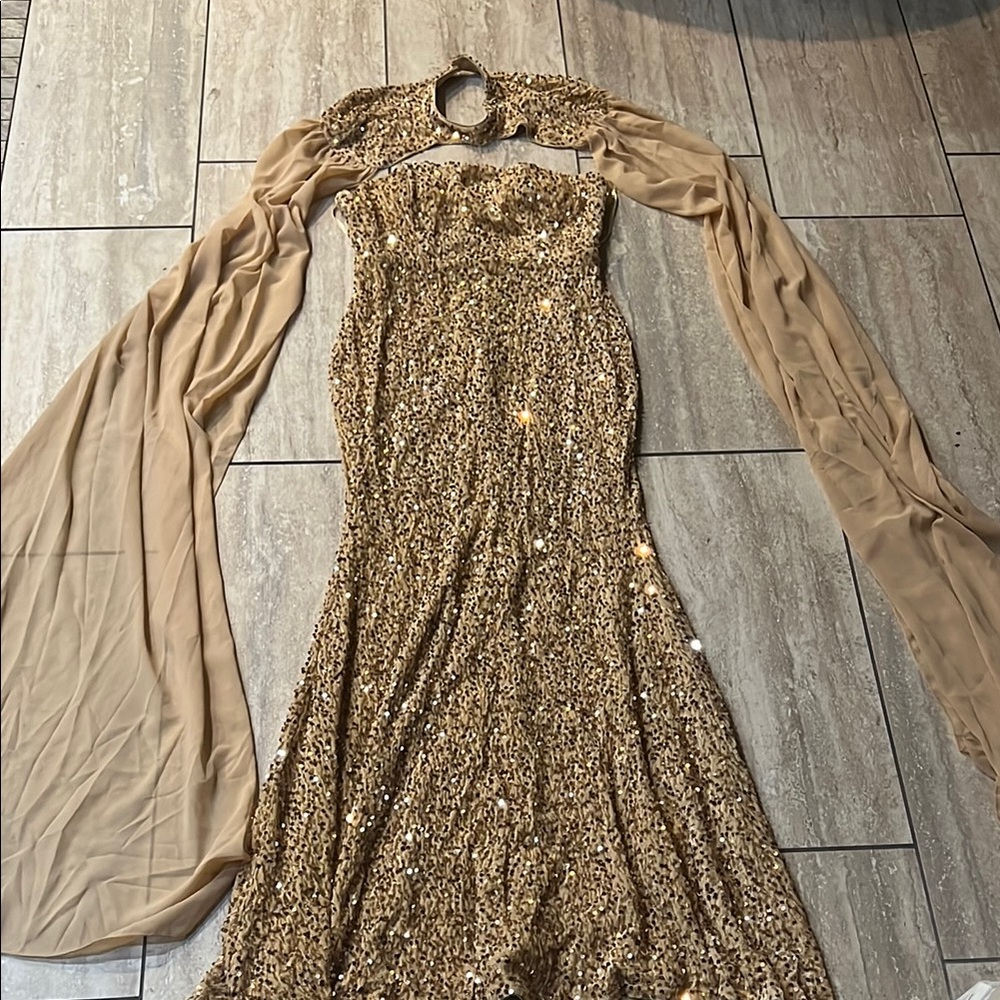 Elegant Gold Sequin Dress